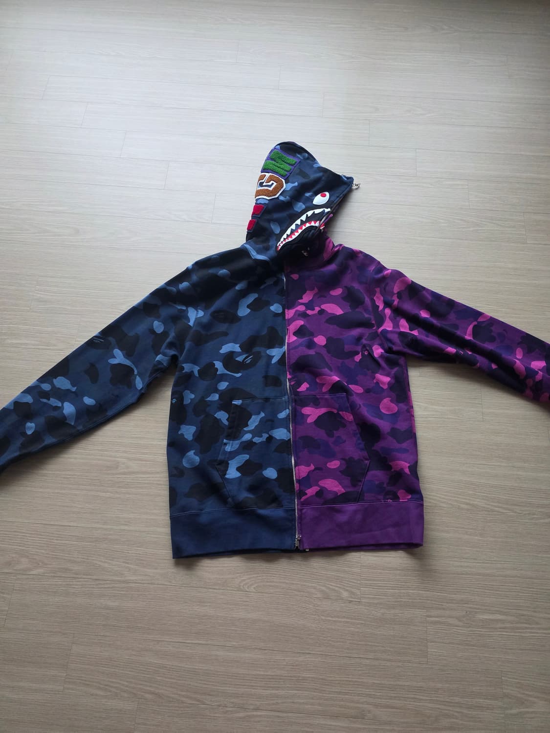 베이프 집업 상품이미지2