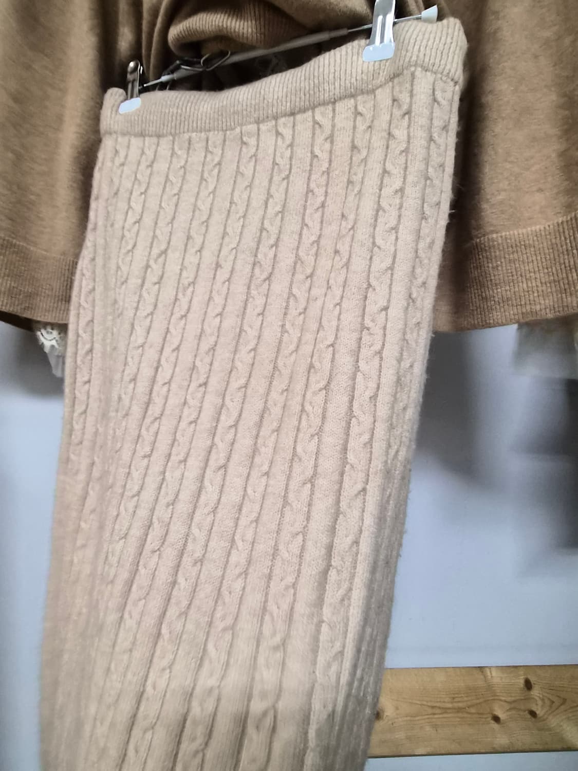 soo&june 캐시미어 케이프니트. ggpx니트스커트 상품이미지10