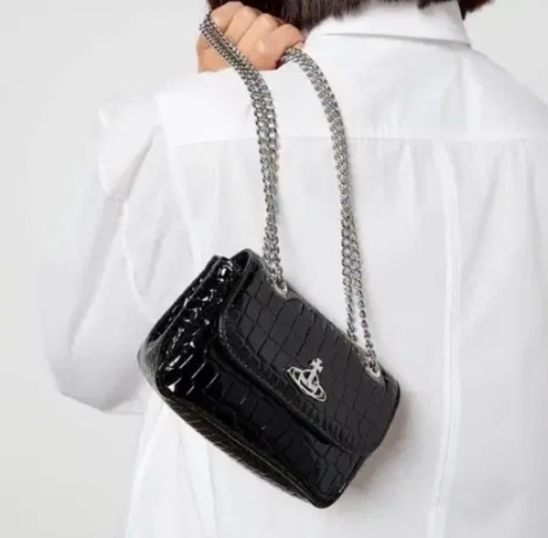 비비안웨스트우드 체인 숄더백 상품이미지4