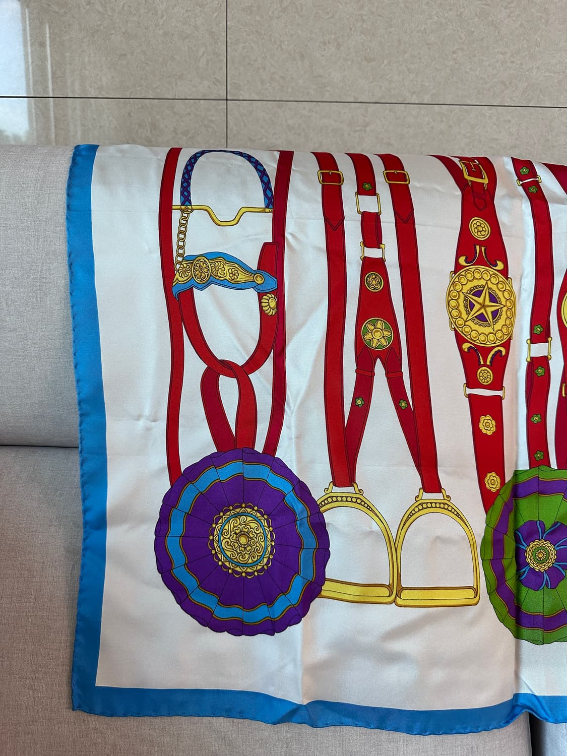 셀린느 실크 스카프 상품이미지2