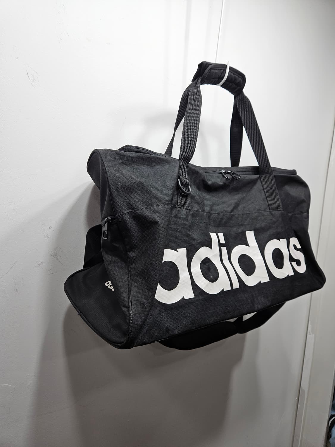 아디다스 블랙 더플백 M 상품이미지6