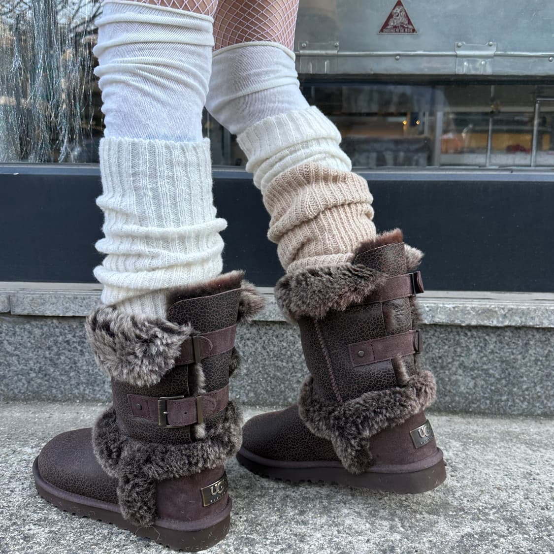 00s 어그 시어링 버클 부츠 상품이미지1