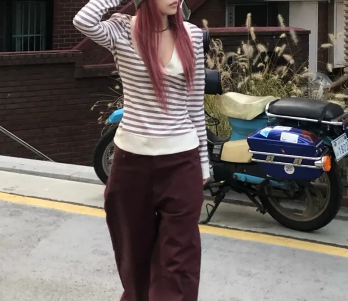 V-neck stripe t-shirt 상품이미지1