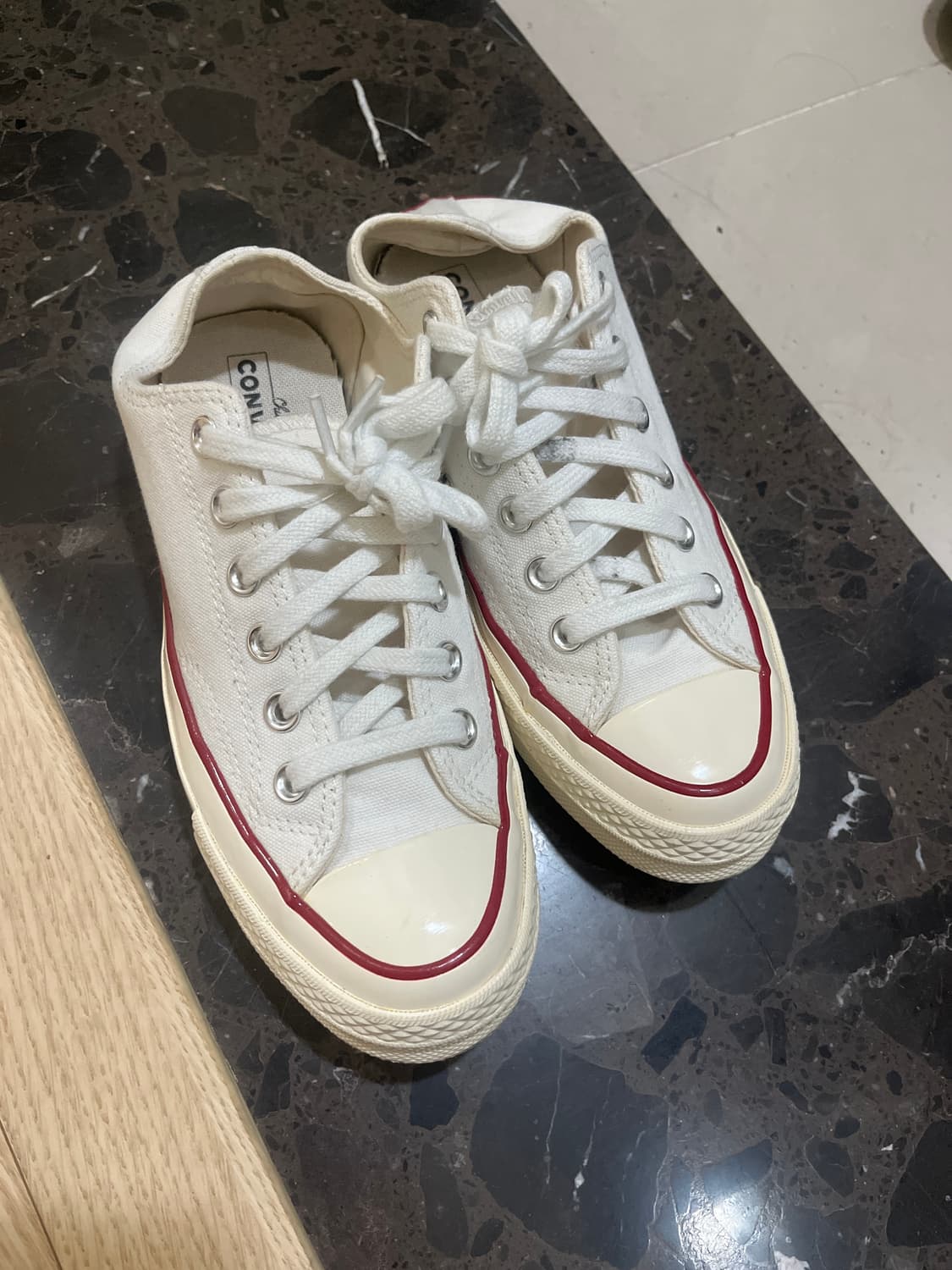 컨버스 척 70 로우 화이트 240 상품이미지1