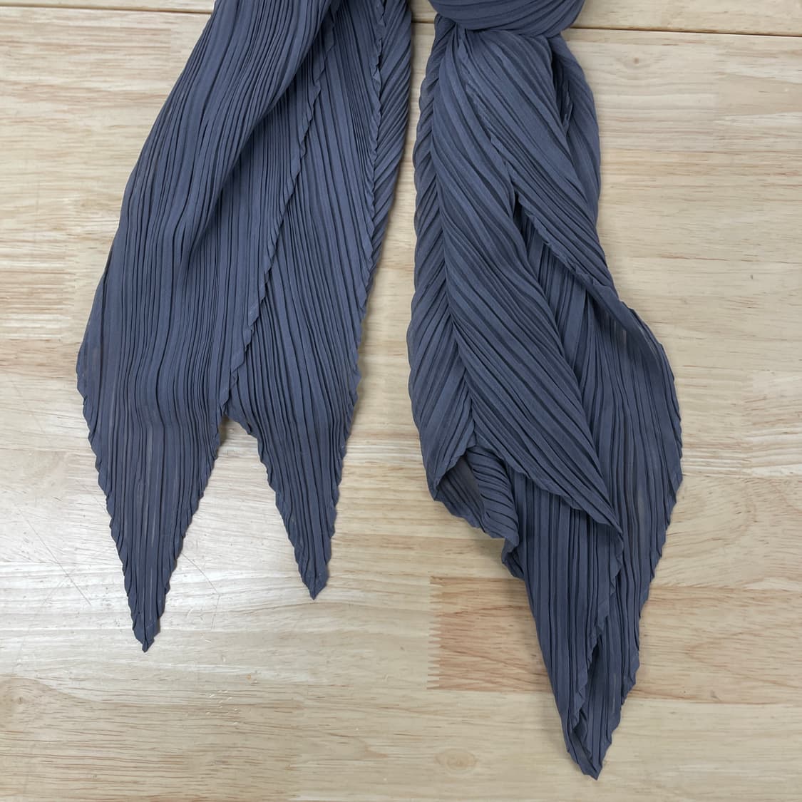 플리츠 플리즈 스카프 그레이 상품이미지3