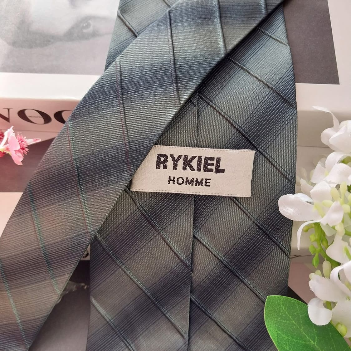 소니아리키엘 실크 그린 스트라이프 넥타이 9.9cm A+등급 K1552
 상품이미지7