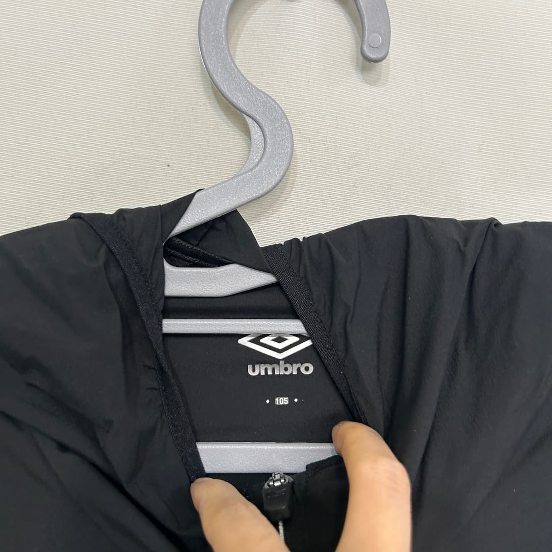 엄브로 남성 바람막이 아노락 블랙 105 상품이미지2