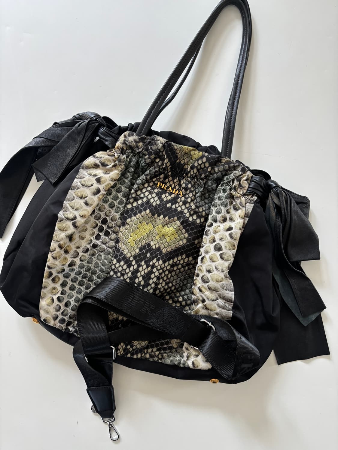 Prada 프라다 파이톤 프린트 나일론 숄더백  상품이미지7