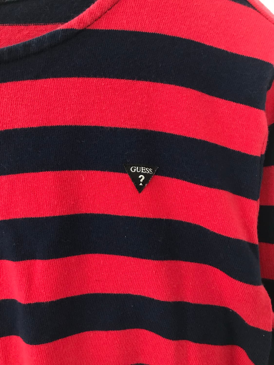 게스 자수로고 단가라 슬리브 니트 상품이미지3