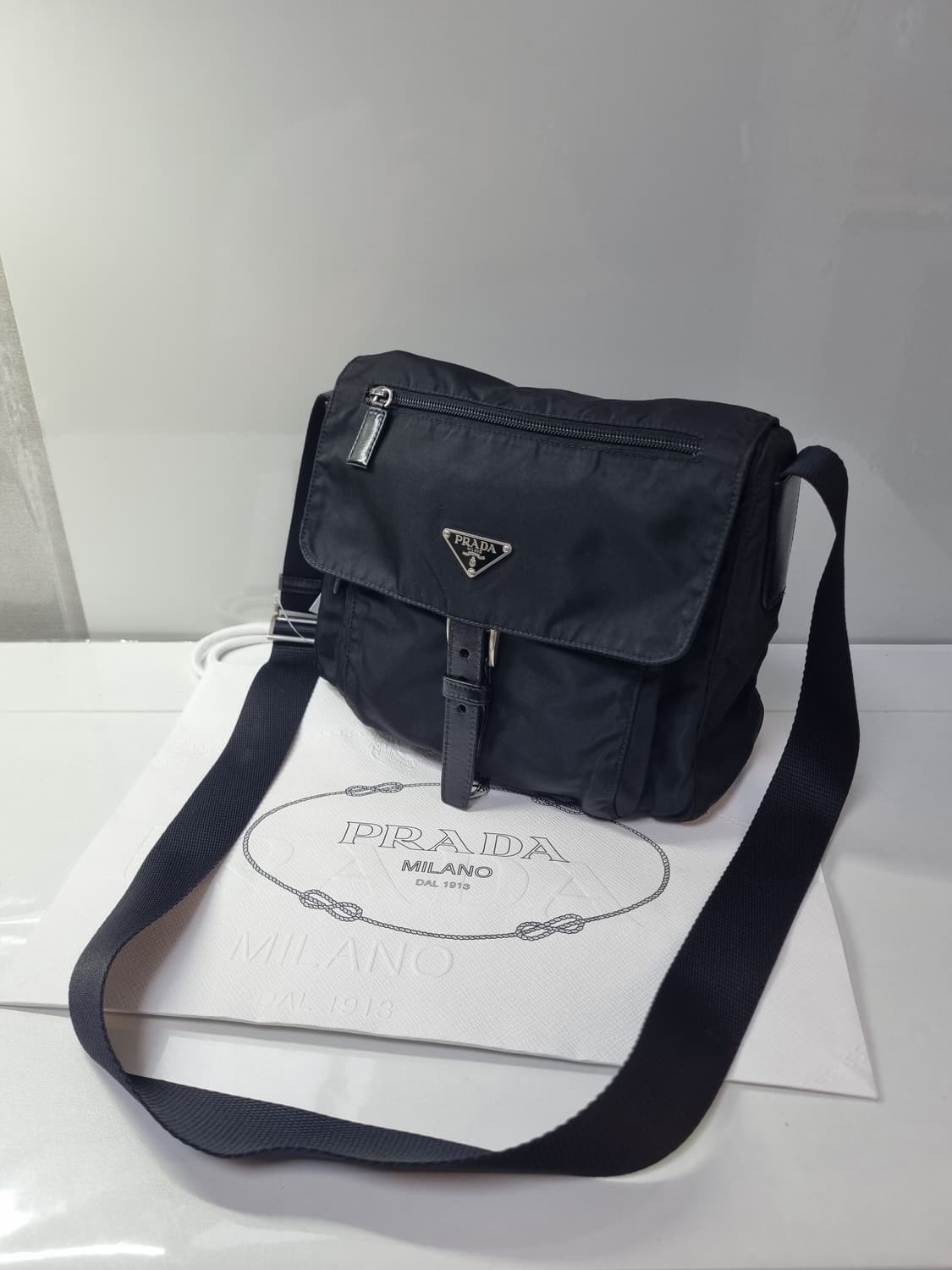 프라다 메신저백 상품이미지1