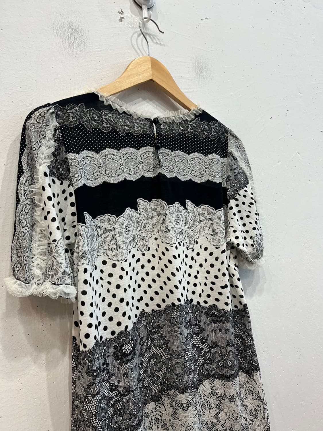 ZIN KATO JPN 도트 레이스 반팔 블라우스 상품이미지5