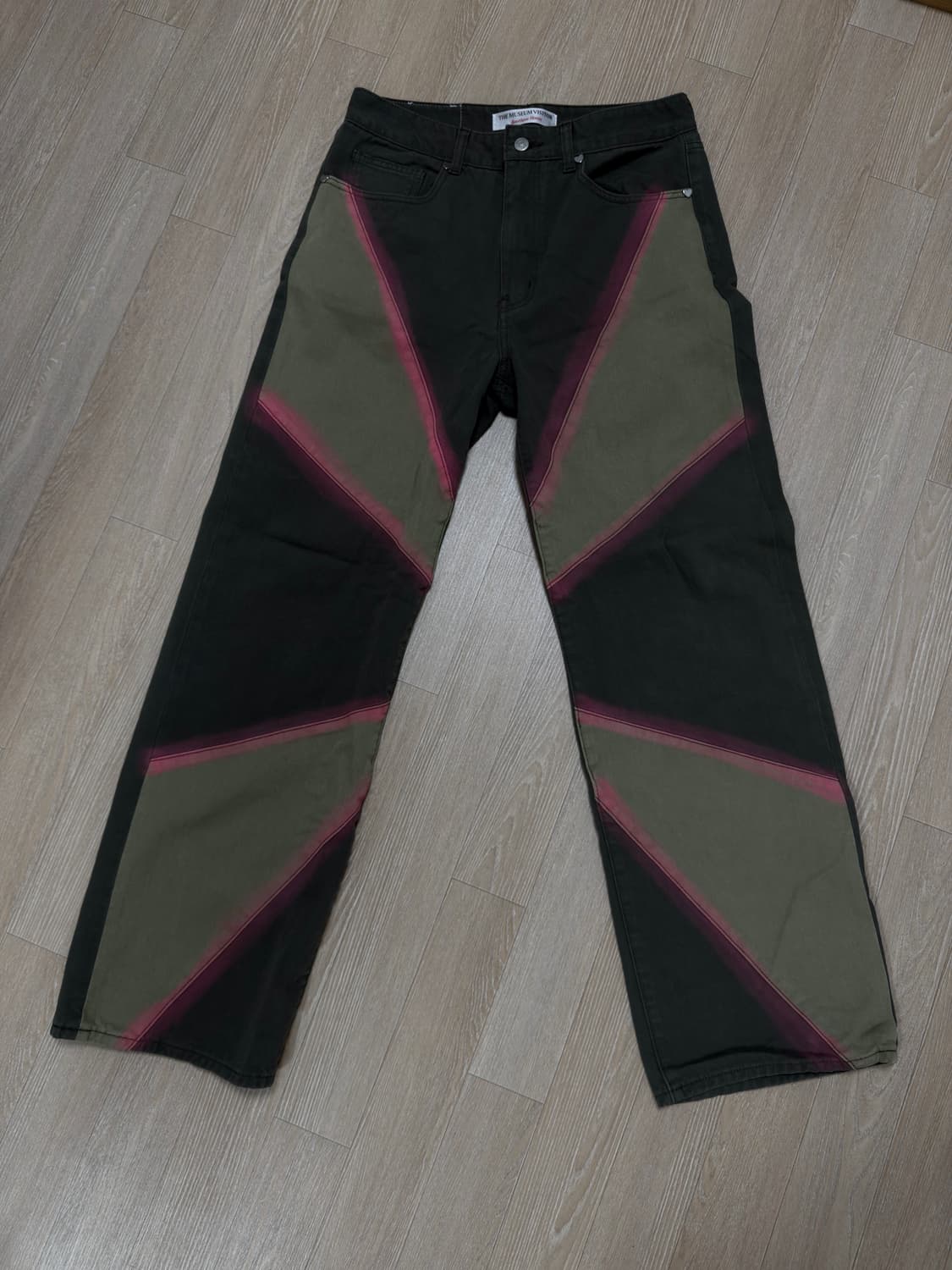 더뮤지엄 상품이미지2