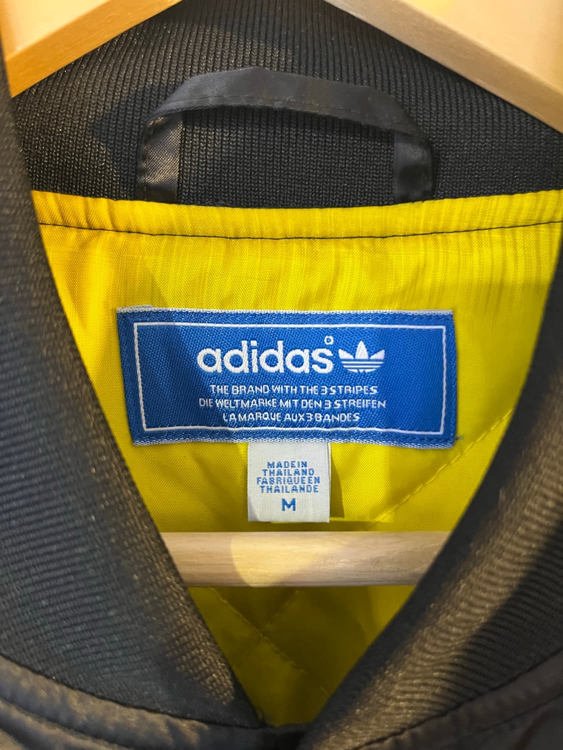 아디다스 X 데프잼 레코드 콜라보 코치자켓 상품이미지5