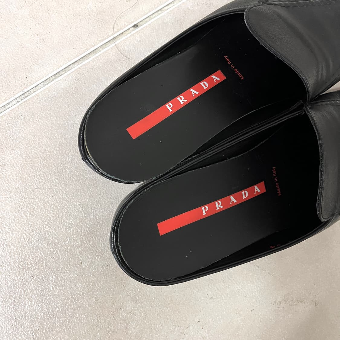 프라다 스포츠 뮬 로퍼 상품이미지3