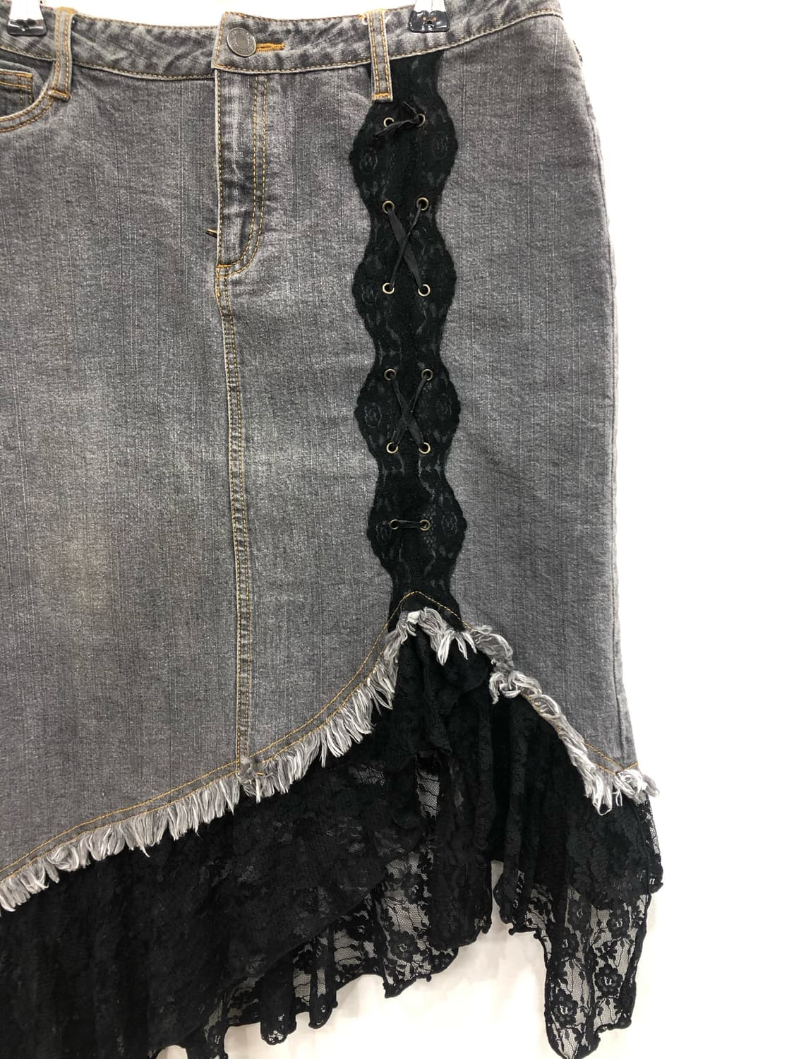 black lace&eyelet gray denim midi skirt 상품이미지4