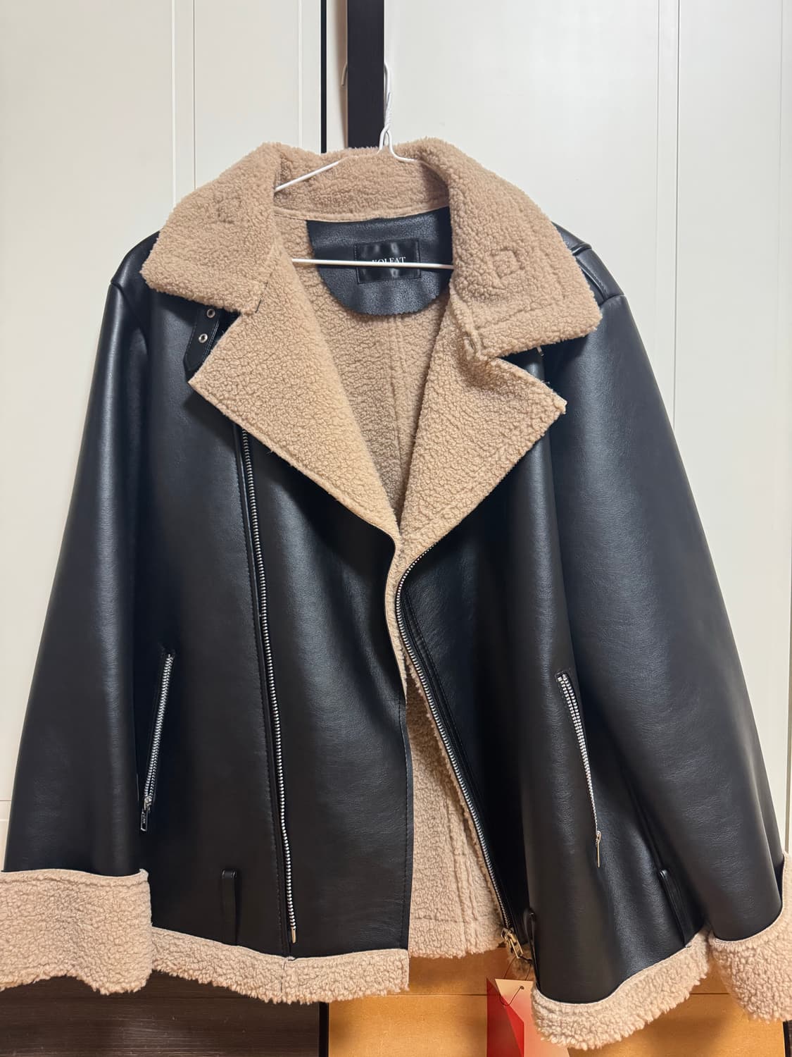 콜릿 오버핏 무스탕 플리스 자켓 Free사이즈 상품이미지2