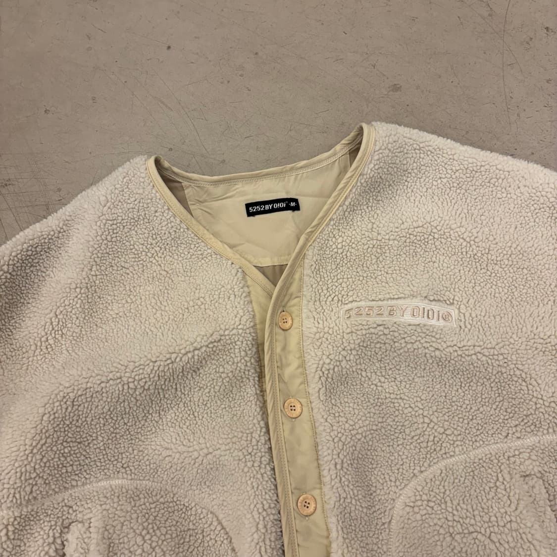 Oioi 스몰로고 플리스 자켓 상품이미지2