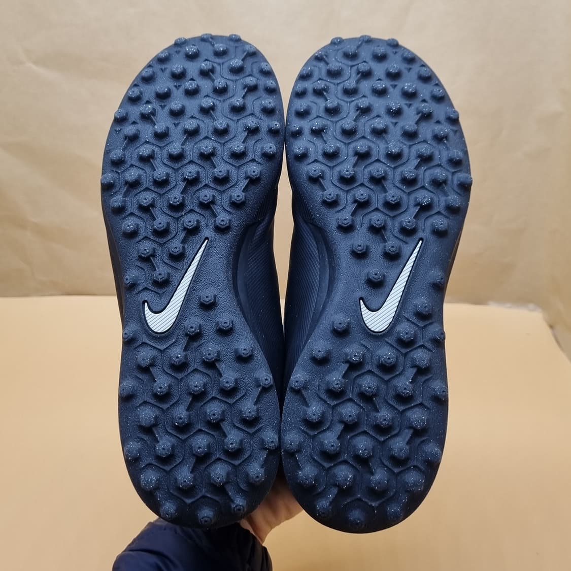 나이키 브라바타2 풋살화250. 상품이미지3