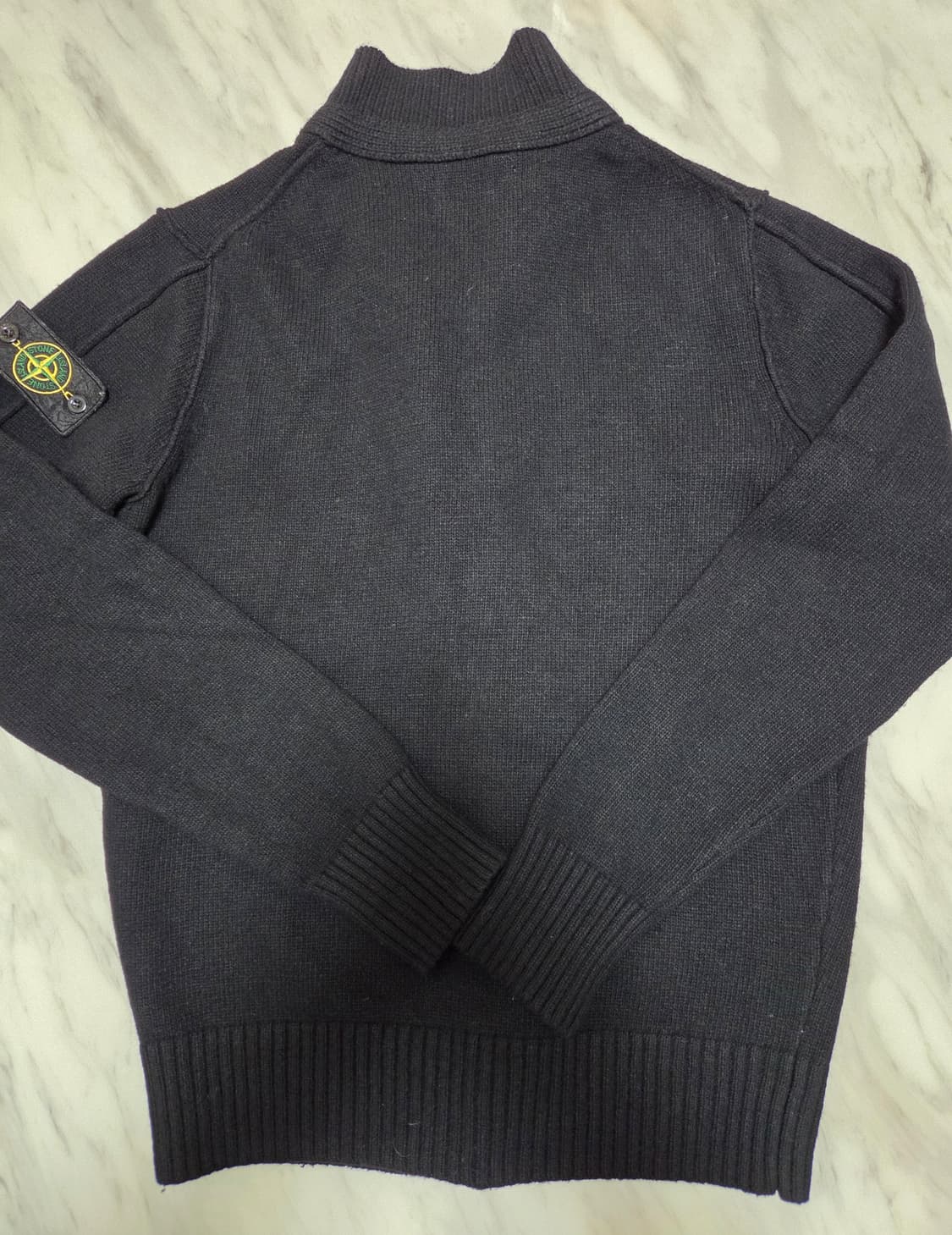 스톤아일랜드 집업 니트 상품이미지2