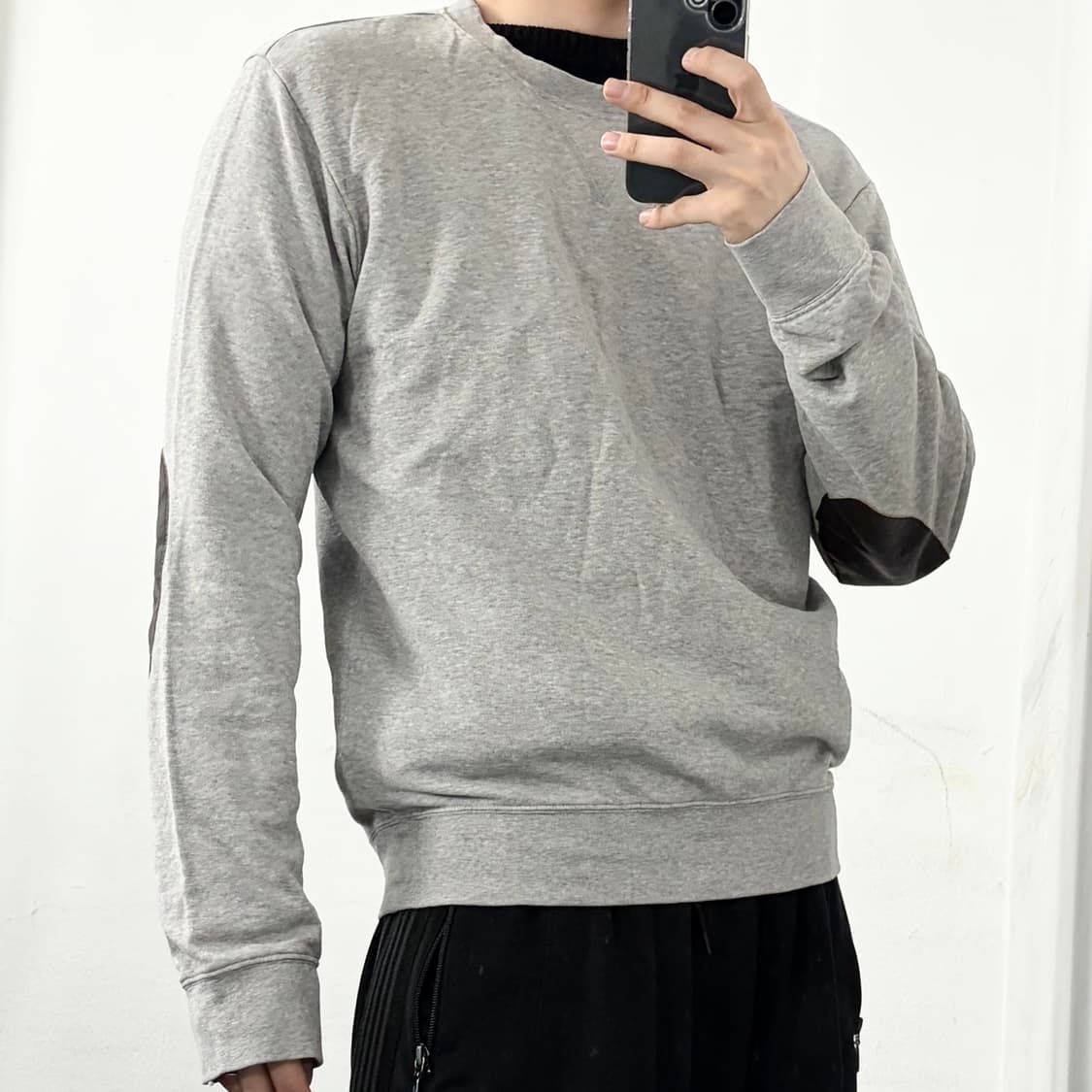 메종 마르지엘라 엘보 패치 맨투맨 상품이미지4