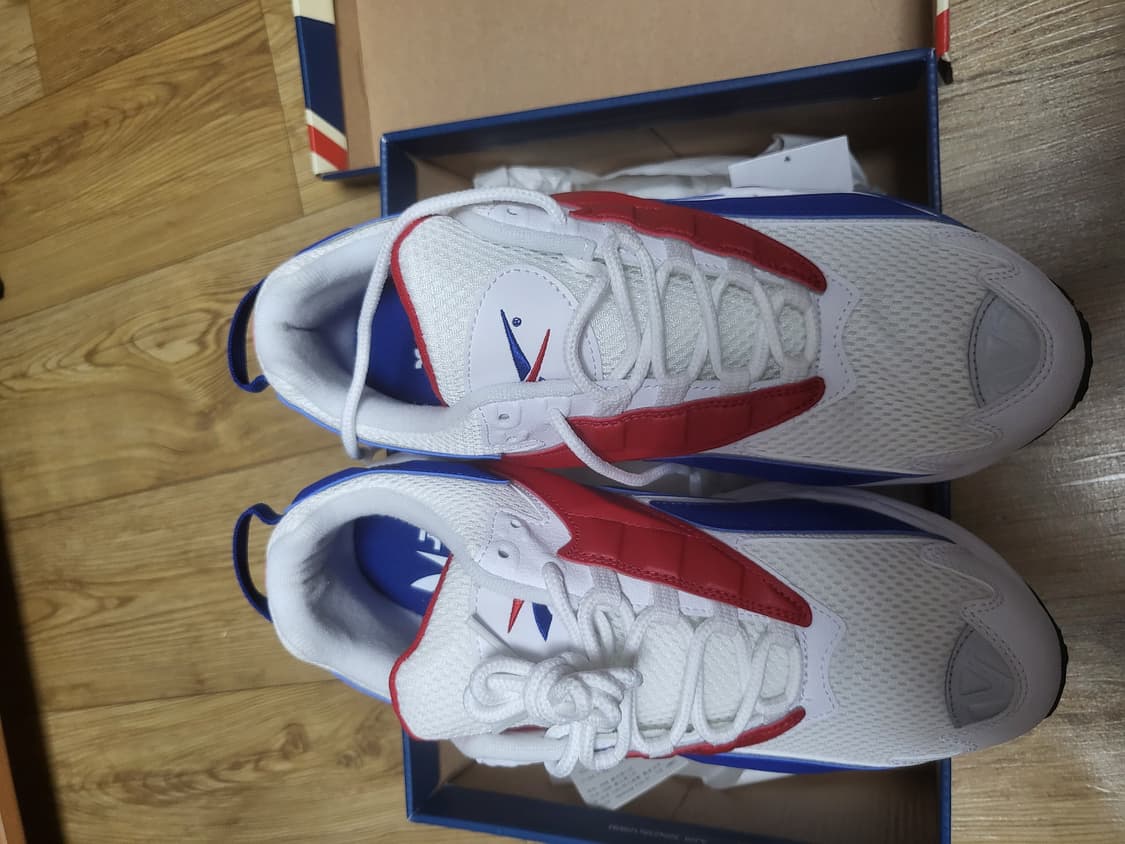 리복 인터벌96 화이트스칼렛 265mm 운동화 새상품 상품이미지5