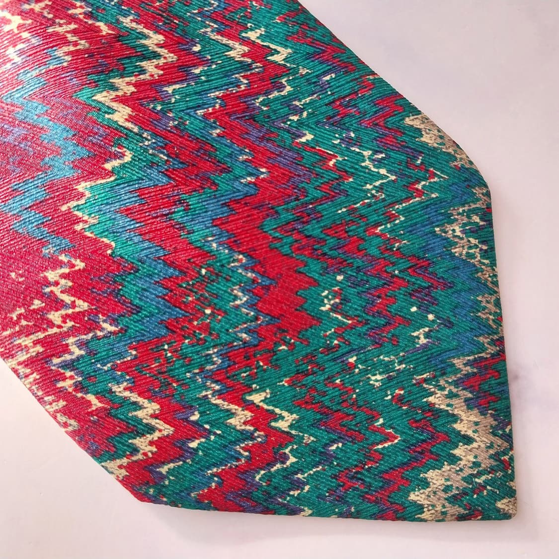 미쏘니 실크 그린 지그재그 패턴 넥타이 10cm A+등급 k1900
 상품이미지8