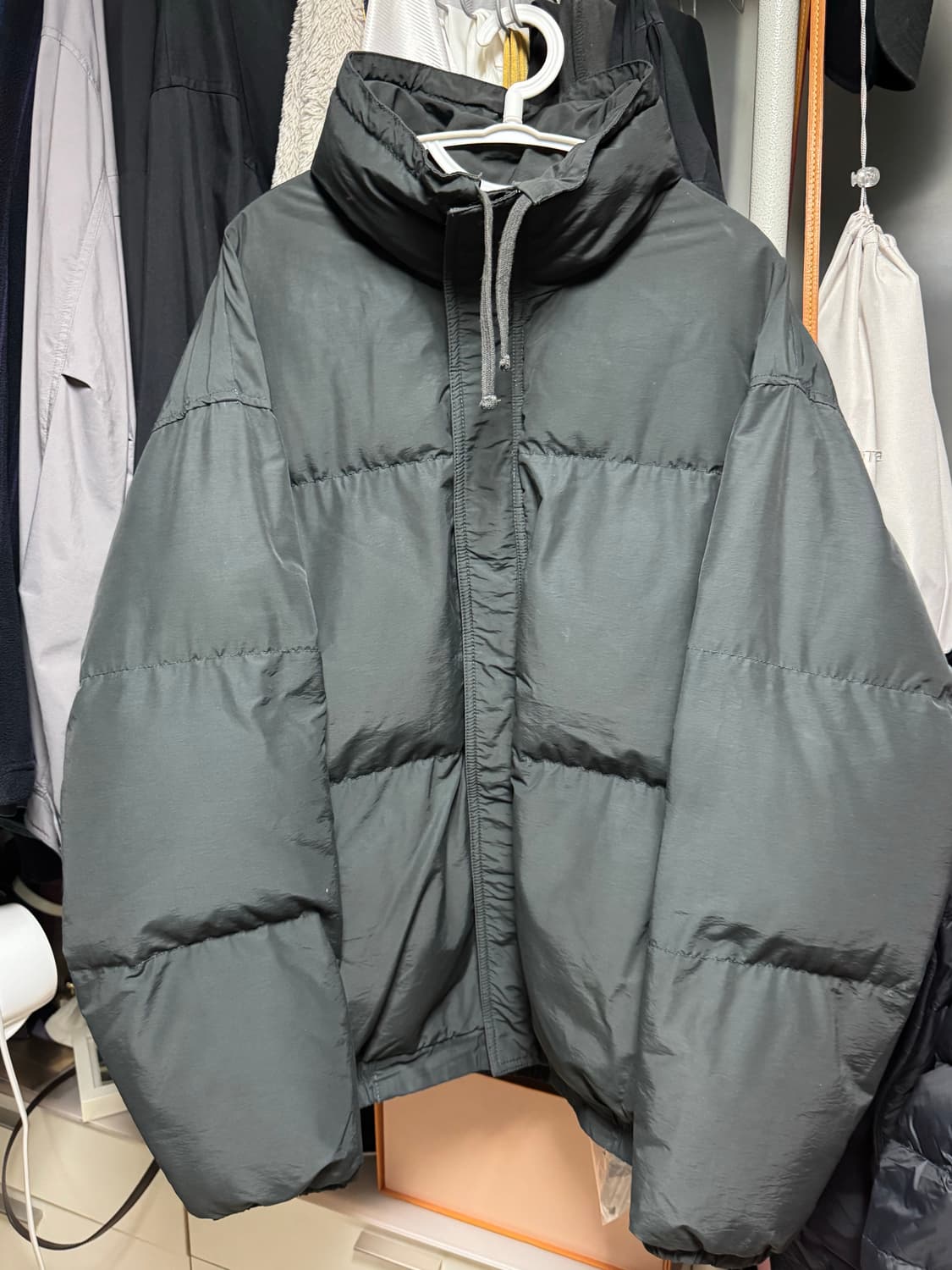 피어오브갓 에센셜 푸퍼자켓 상품이미지1