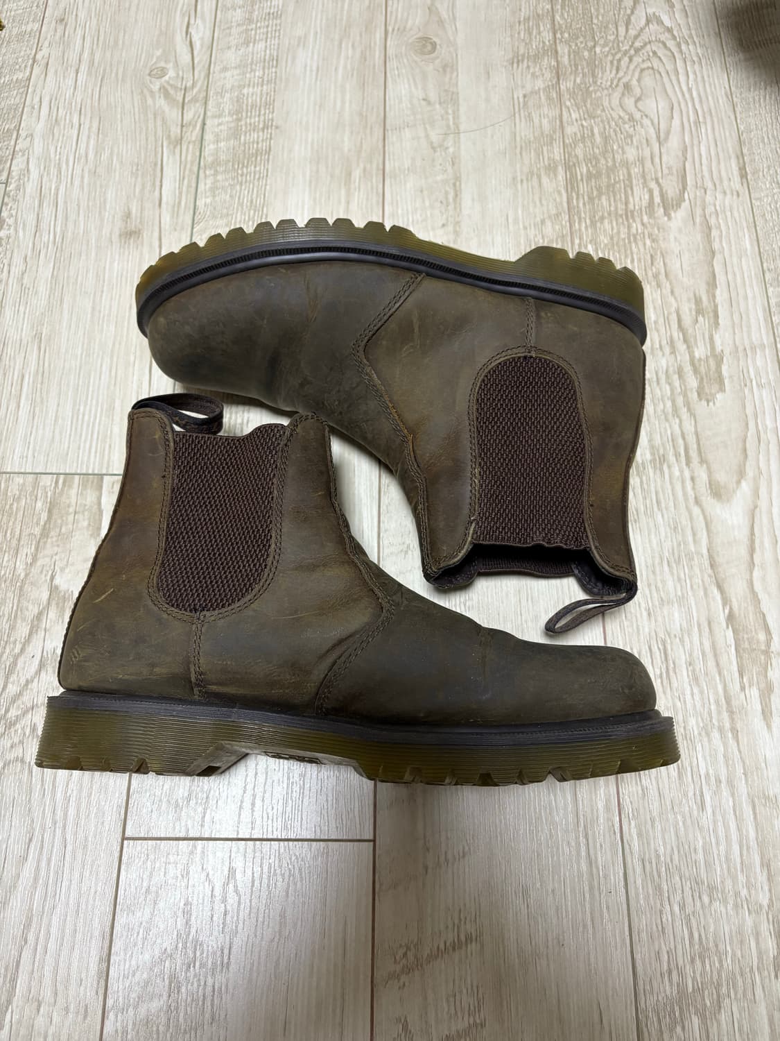 닥터마틴 2976 다크브라운 270 상품이미지3