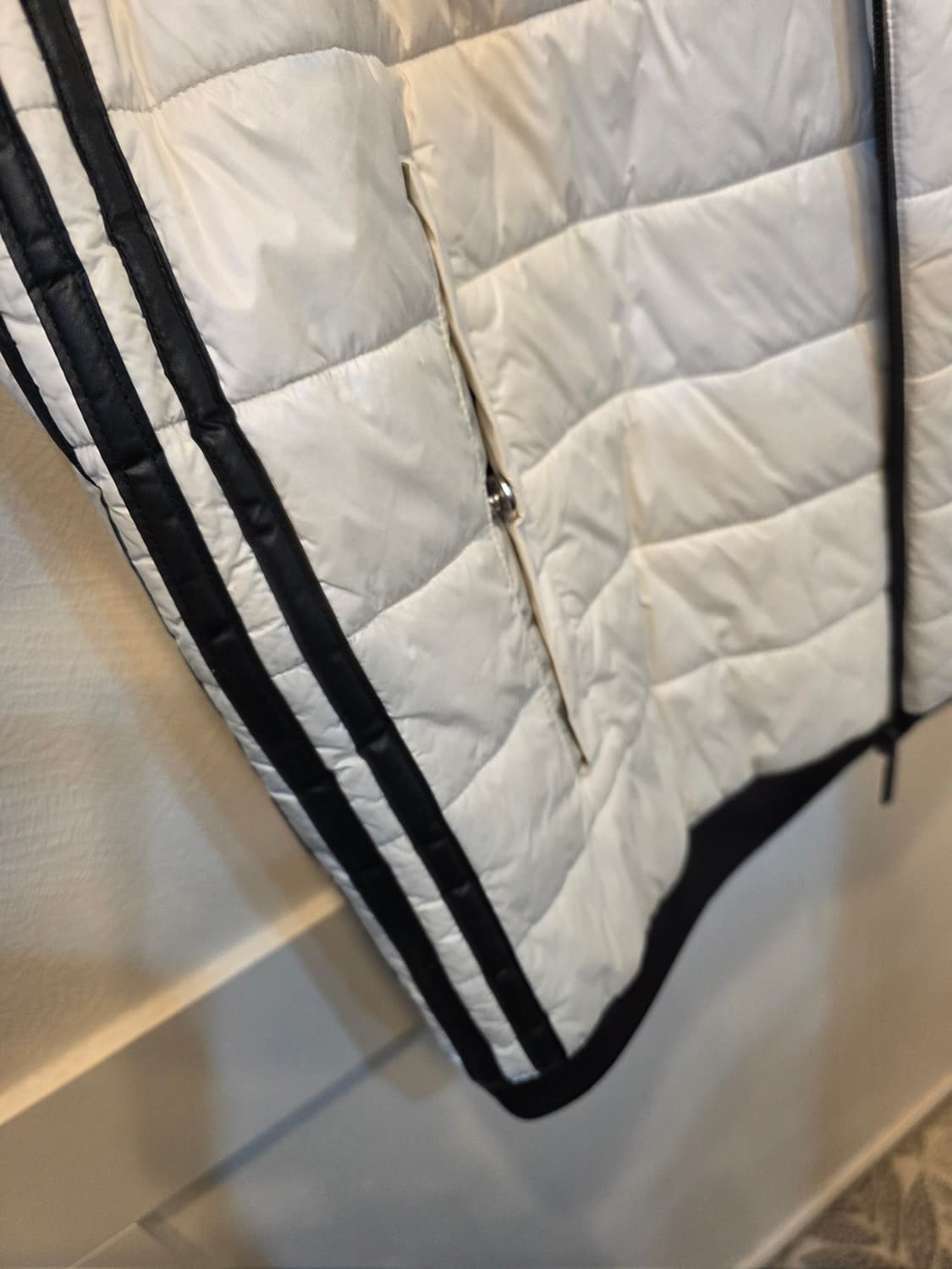 아디다스 포르쉐 디자인 스피드스터 패딩조끼 L 사이즈 상품이미지4