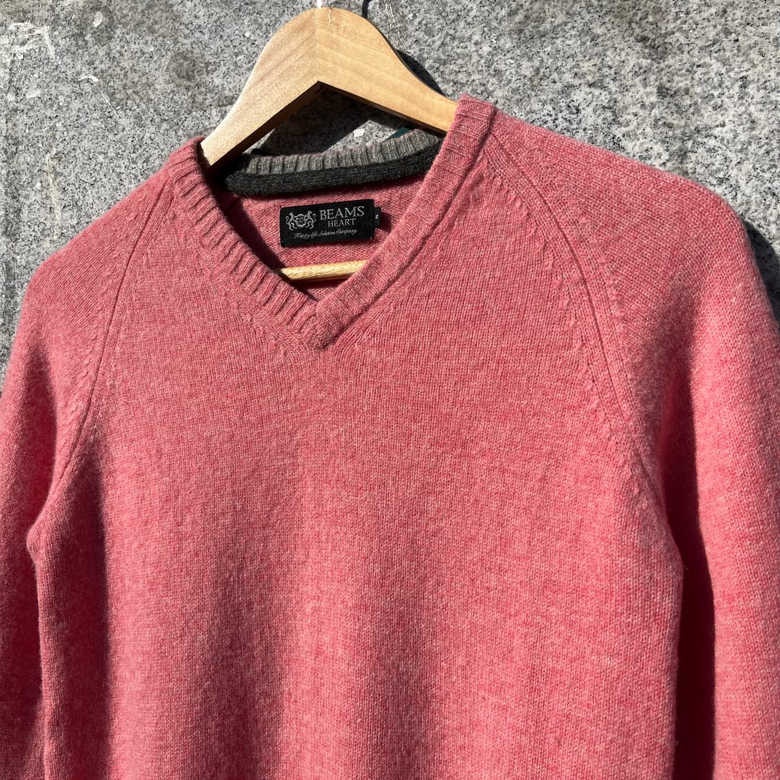 빔즈 하트 브이넥 울 스웨터 [ 44 ] 상품이미지2