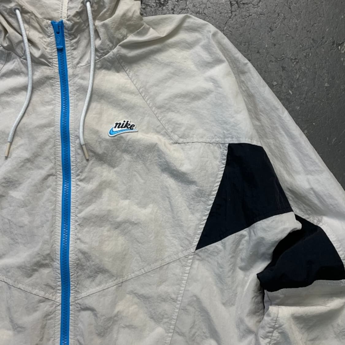 100 나이키 헤리티지 바람막이 상품이미지2