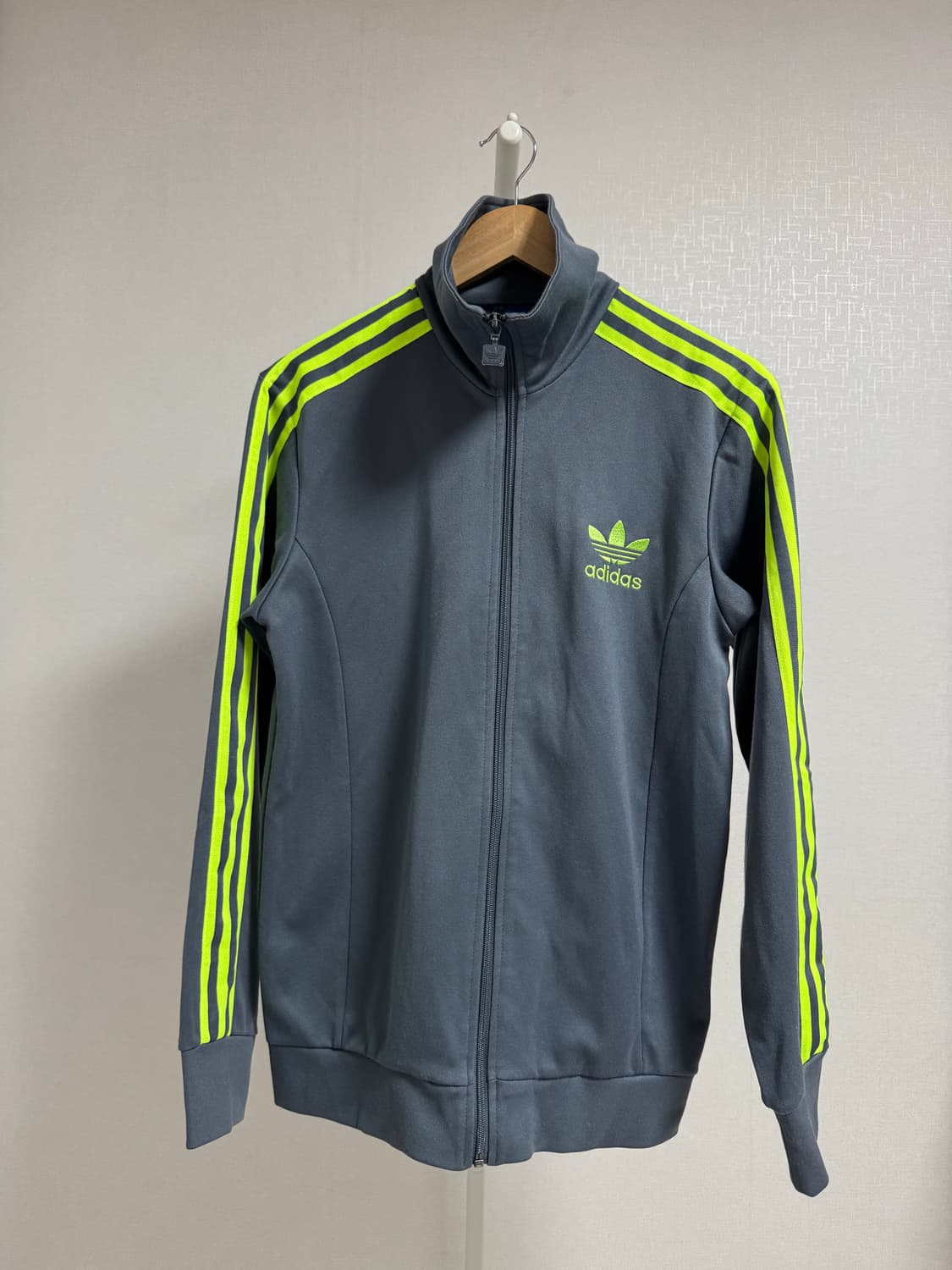 아디다스 삼선 트랙탑 그레이/그린 L 상품이미지1