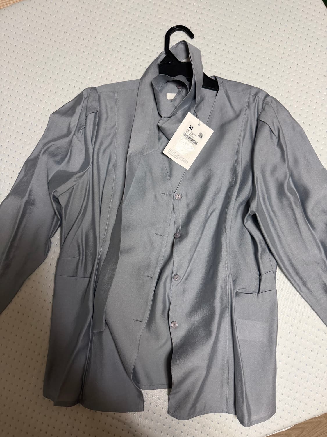 로엠 타이 블라우스 택 안뗀 미착용 m사이즈 상품이미지6