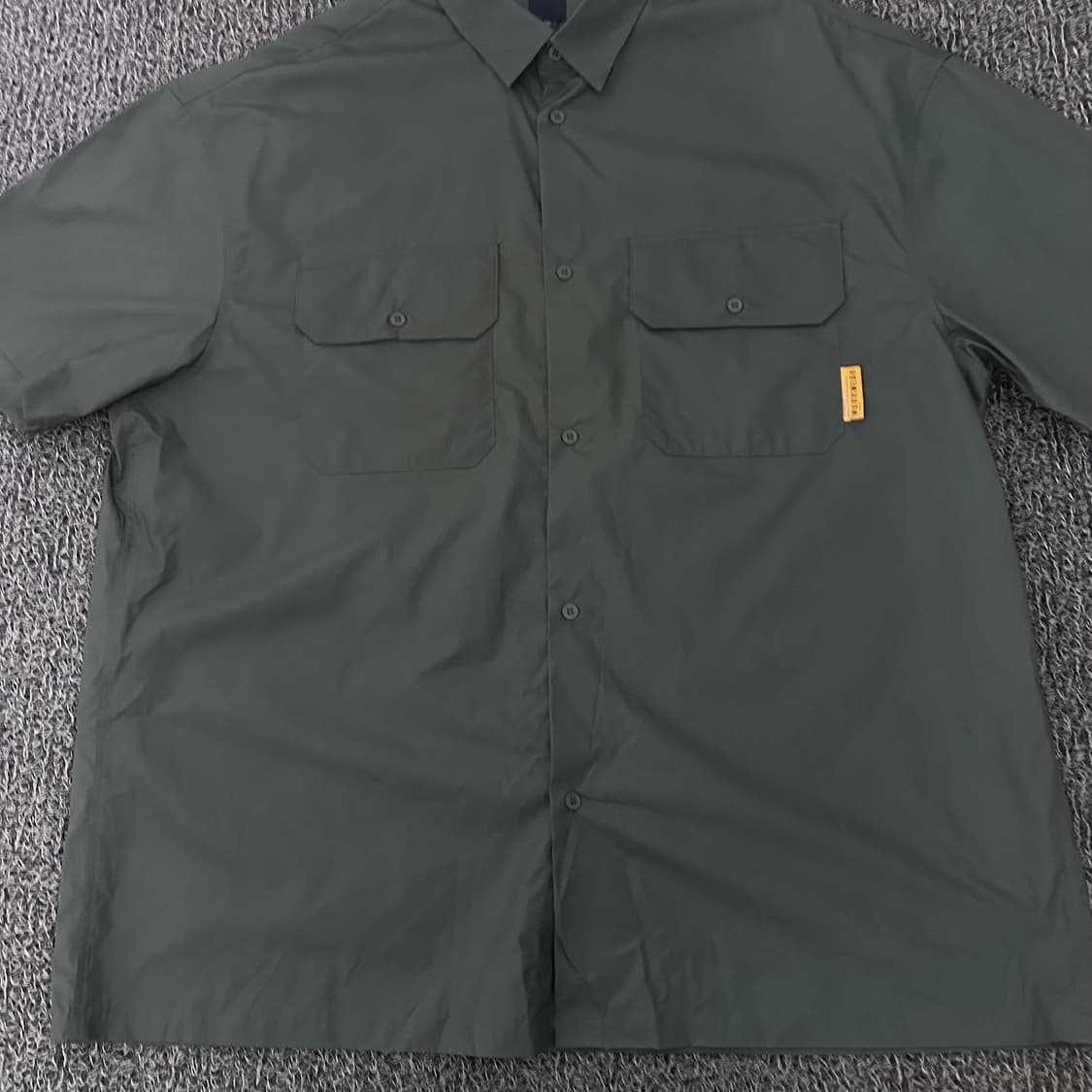 H&M 에이치엔엠 남성 포켓 셔츠 카키 L 상품이미지3
