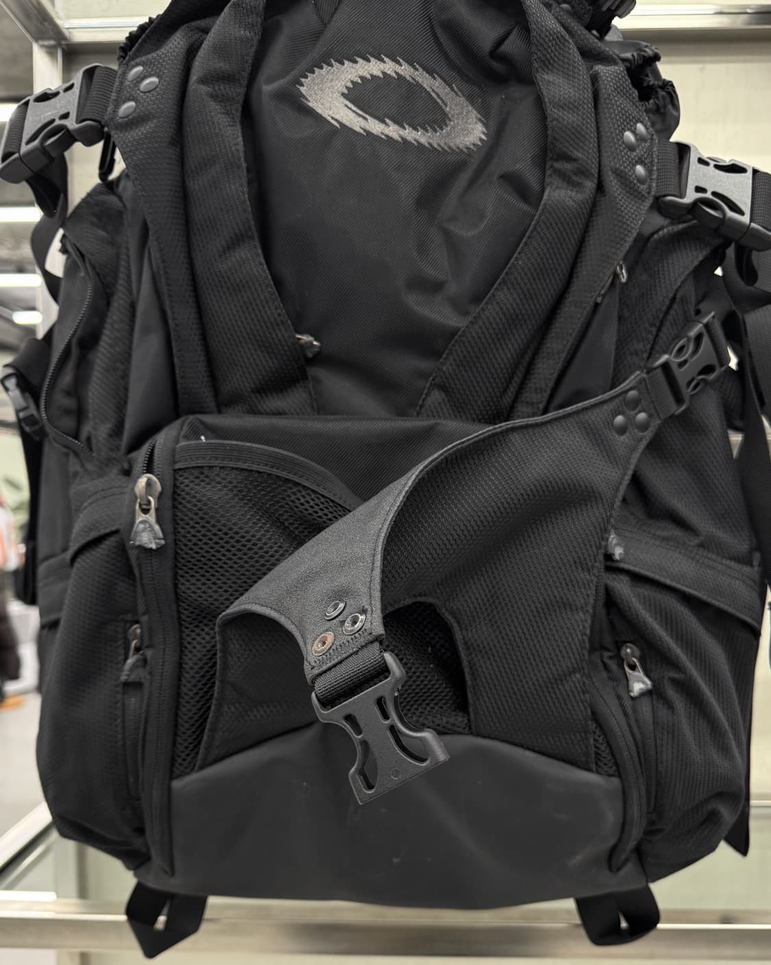 오클리 00s 아이콘 테크니컬 백팩 상품이미지6