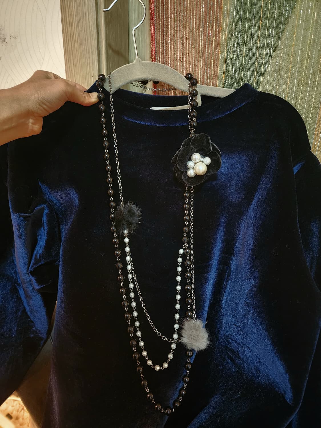 3줄 코사지 진주 롱 목걸이 상품이미지8