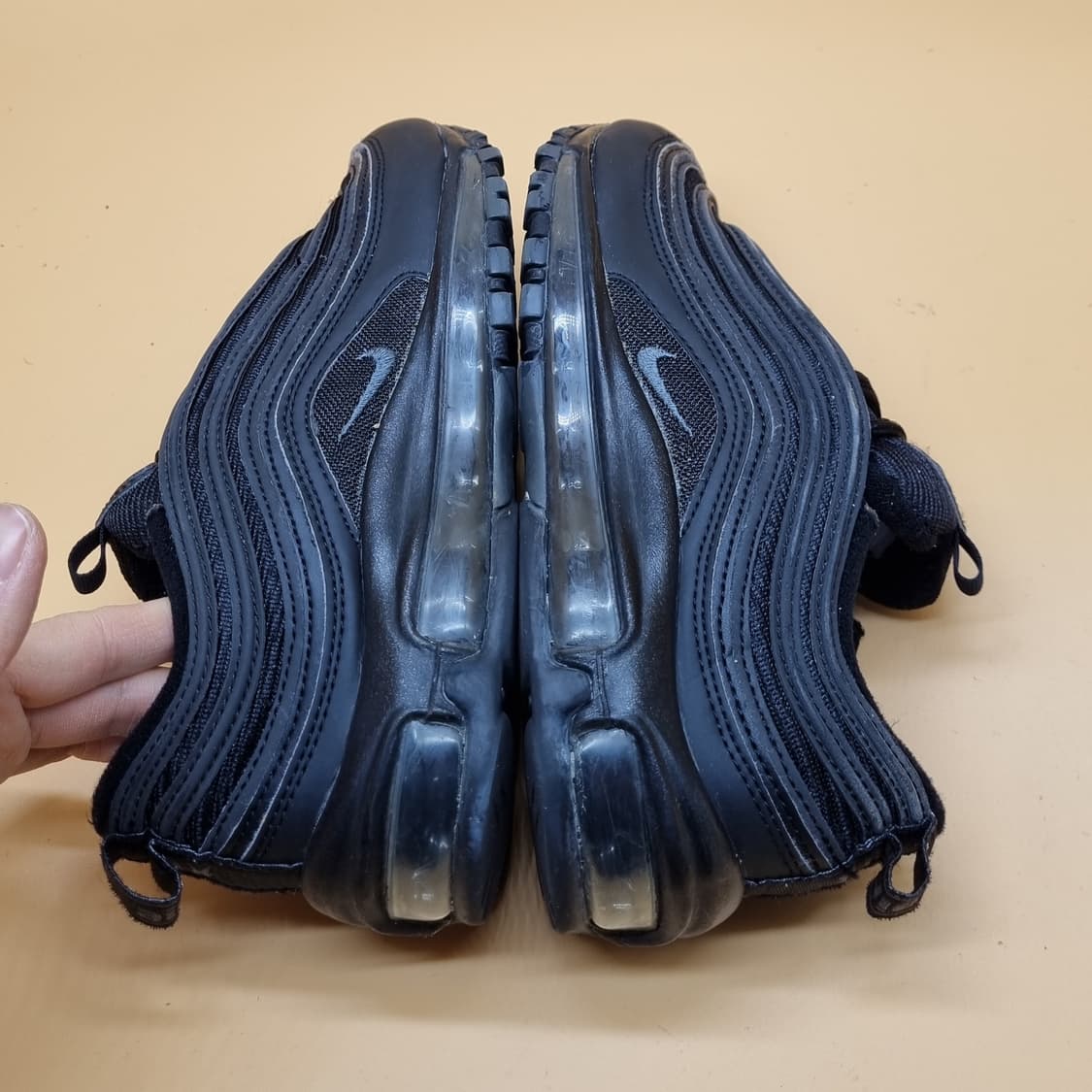 나이키 에어맥스97 트리플 블랙 운동화235 상품이미지5