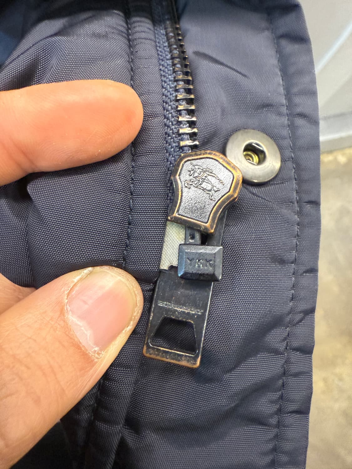 버버리 정품 밀리터리 스타일 필드 블랙 자켓 S 상품이미지5