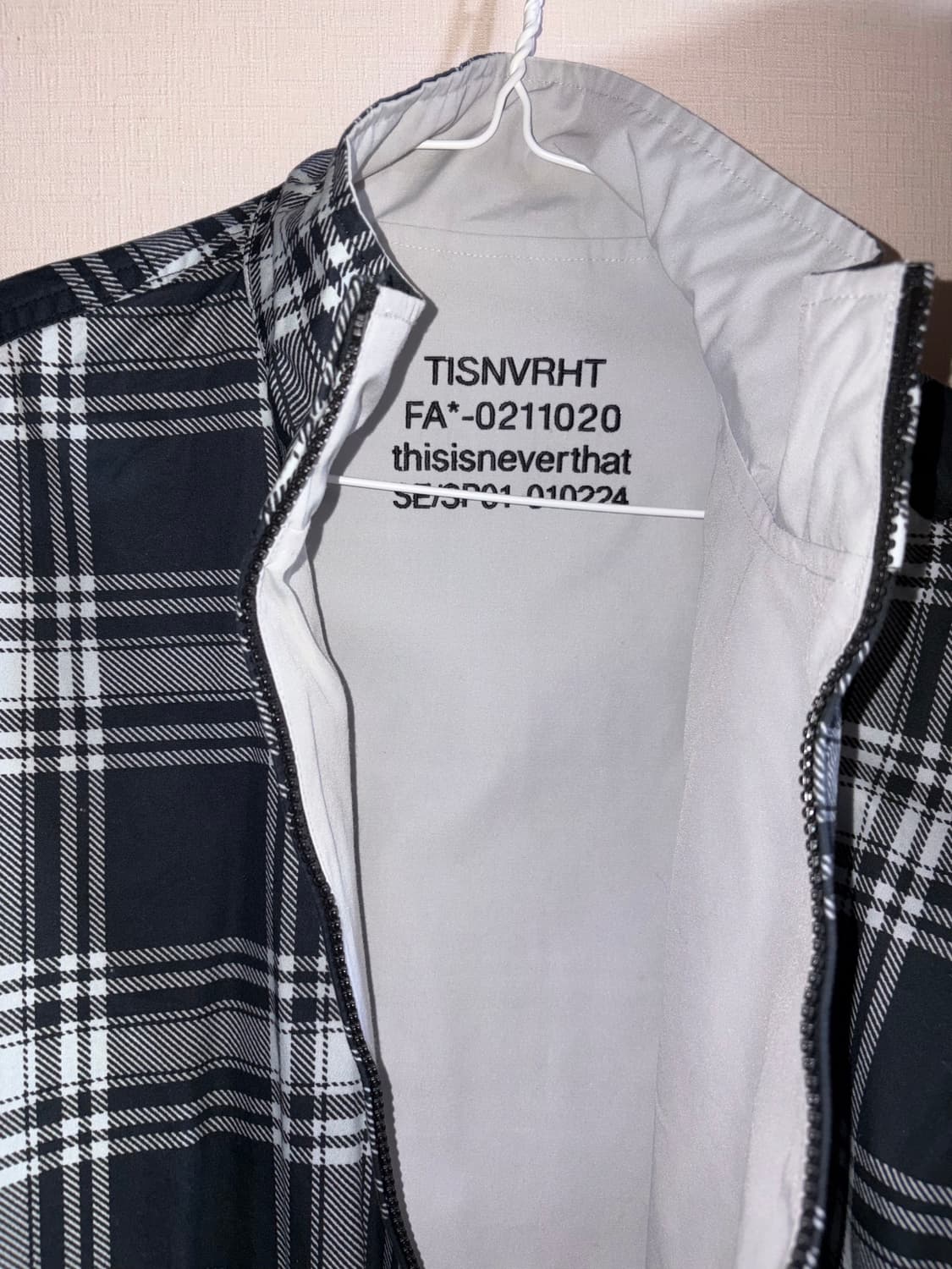 디스이즈네버댓 리버시블 팀 자켓 상품이미지1