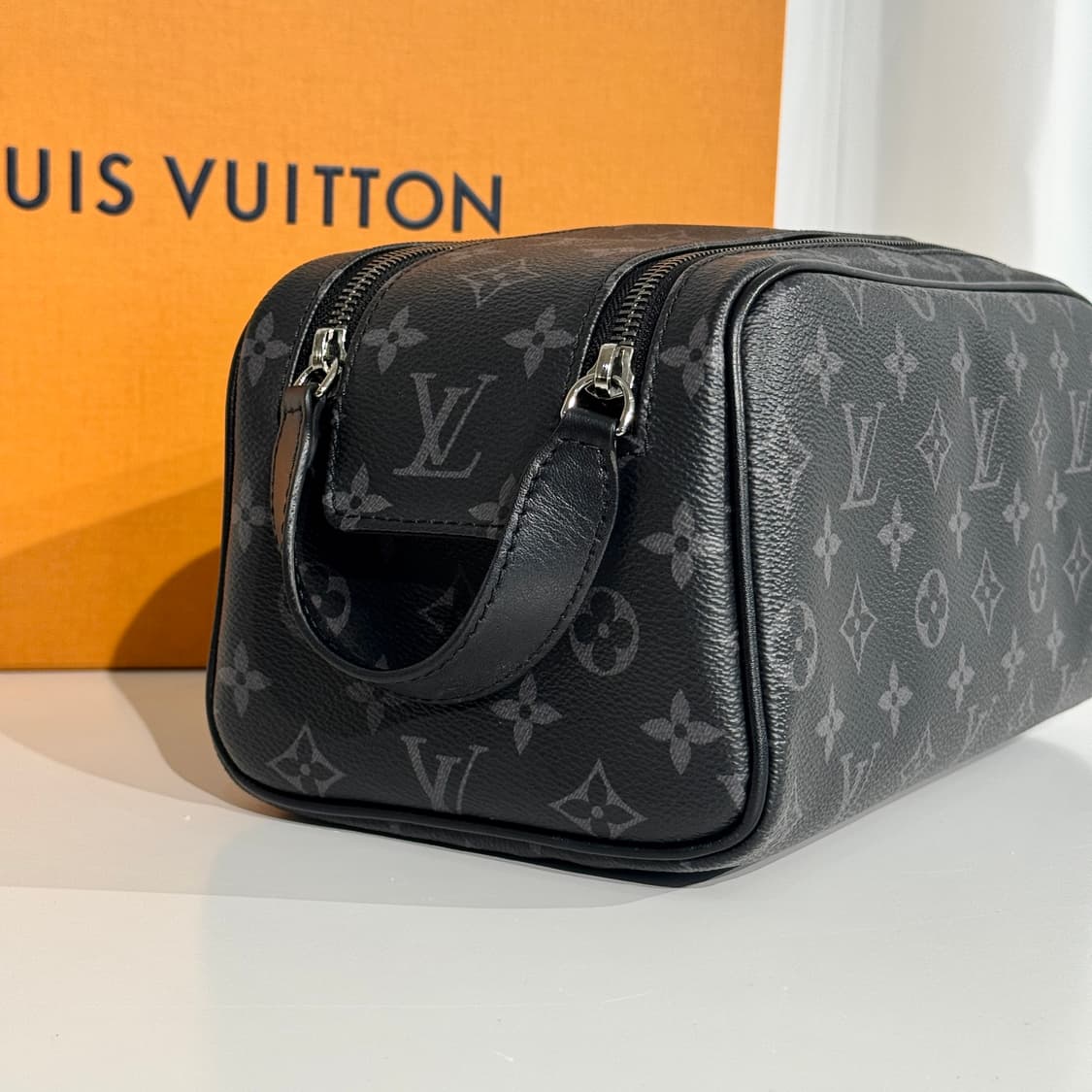 루이비통 돕키트 이클립스 도프키트 파우치 클러치 상품이미지3