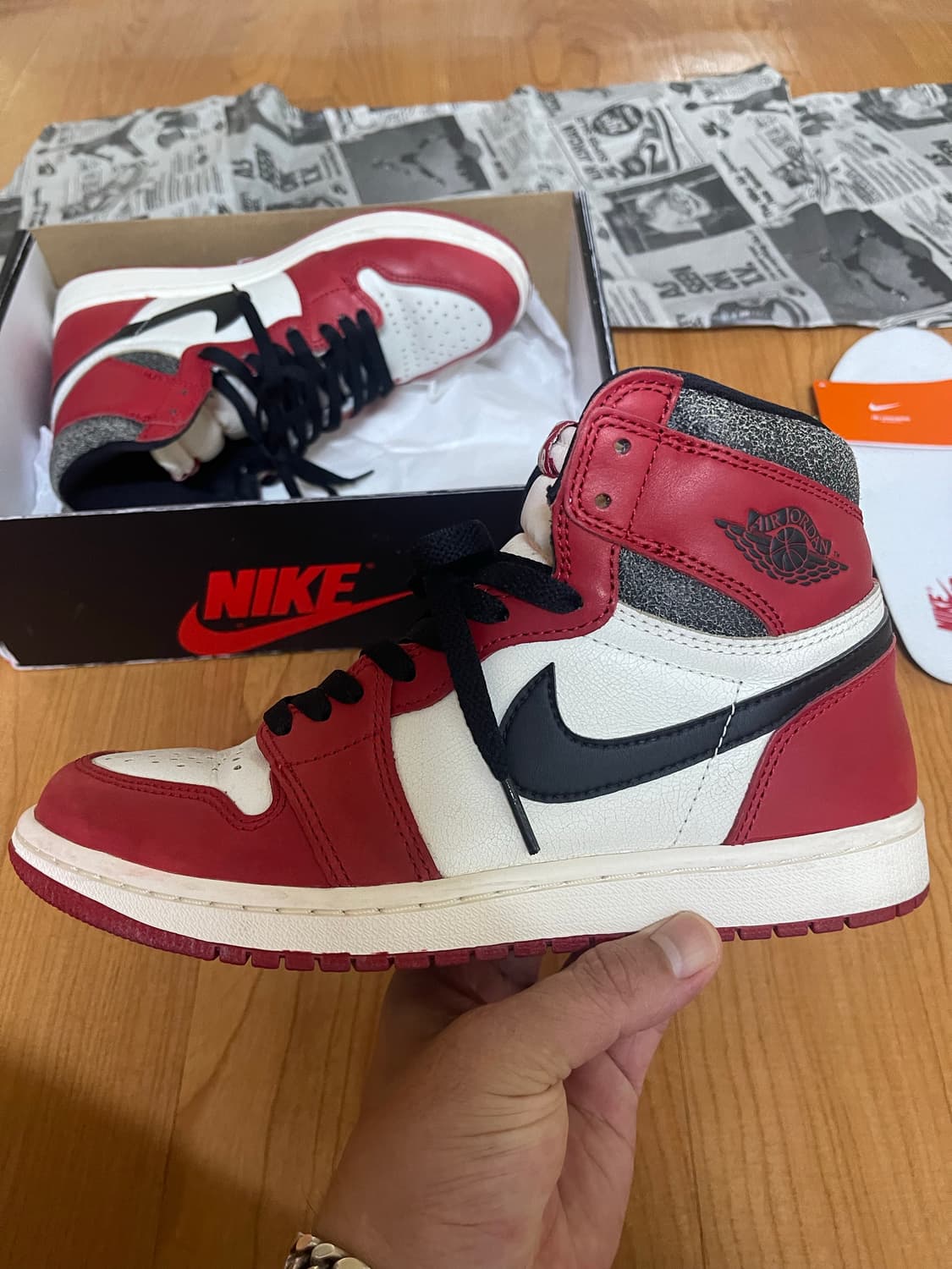 조던 1 시카고 레트로 하이 로스트앤 파운드 상품이미지5