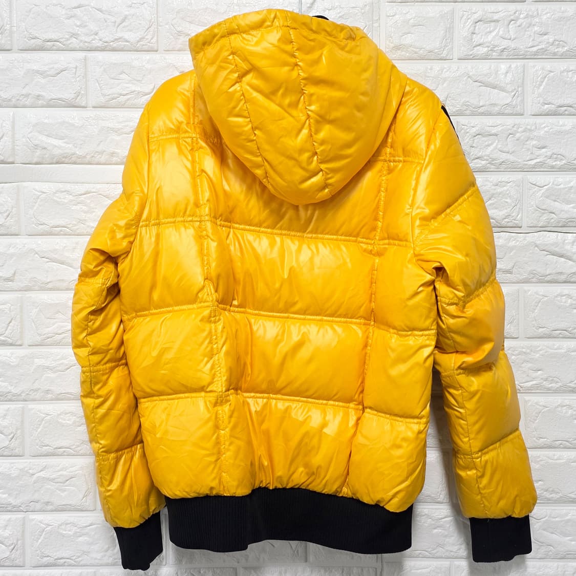 택포// 아디다스 올드스쿨 다운 패딩 S 상품이미지4