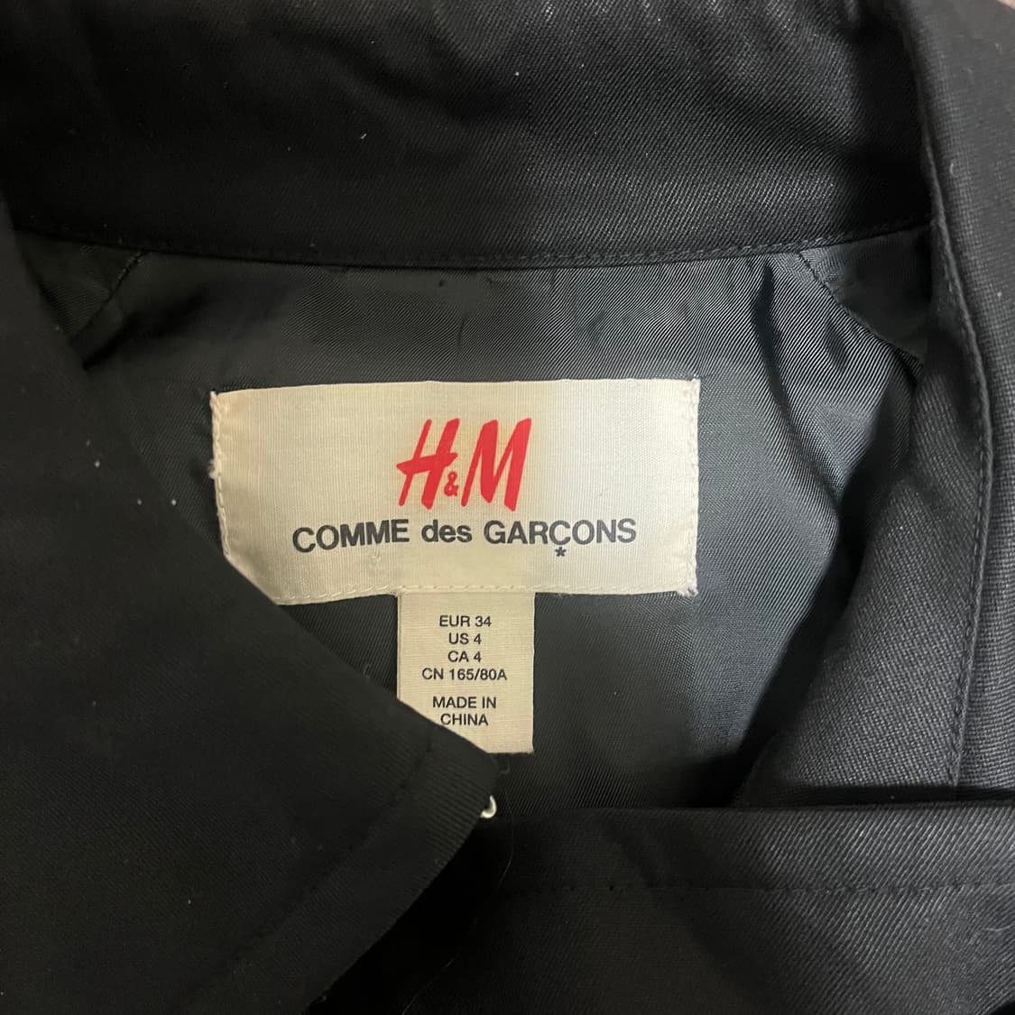 꼼데가르송 x H&M 협업 코트 상품이미지4