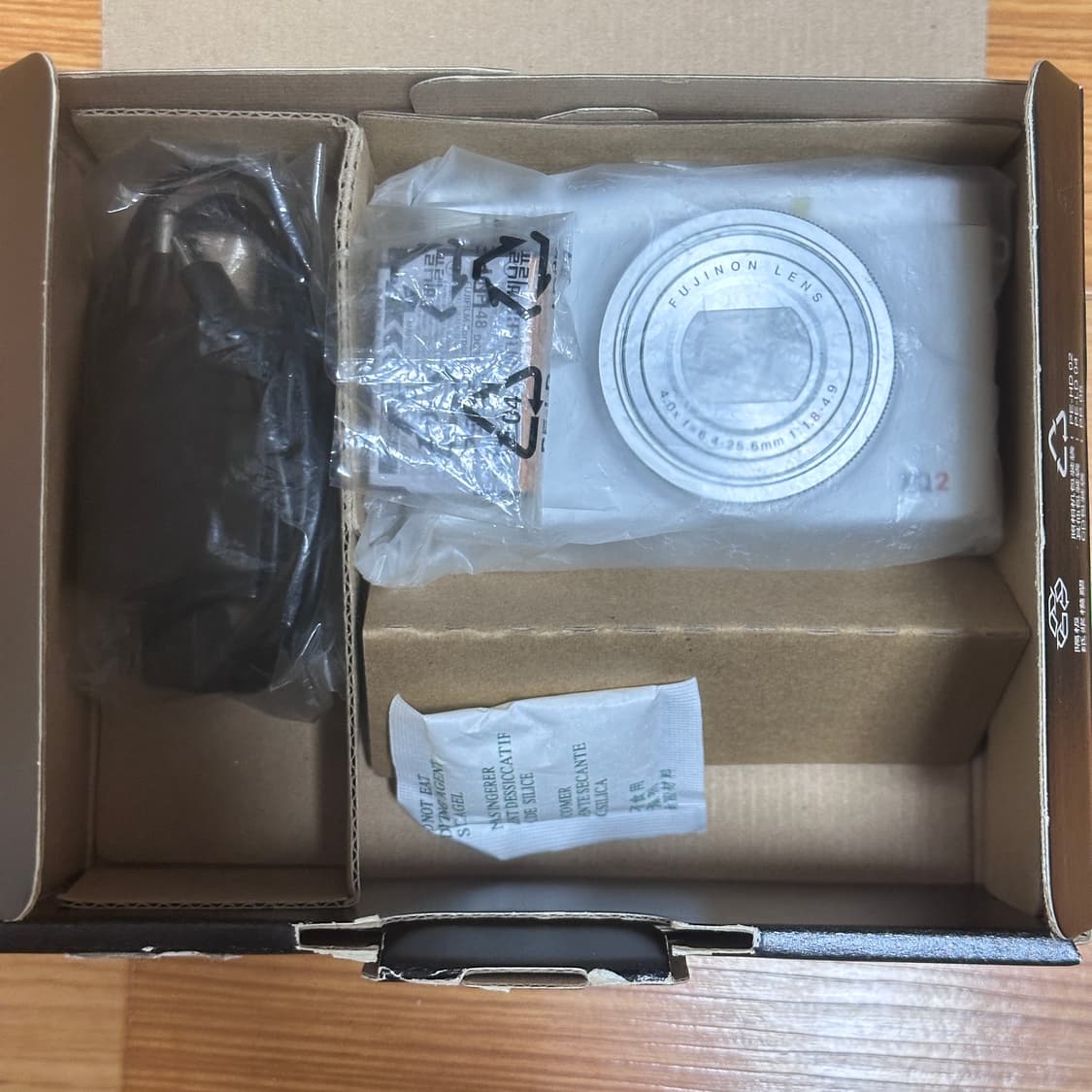 [A급] 후지필름 XQ2 화이트 상품이미지2