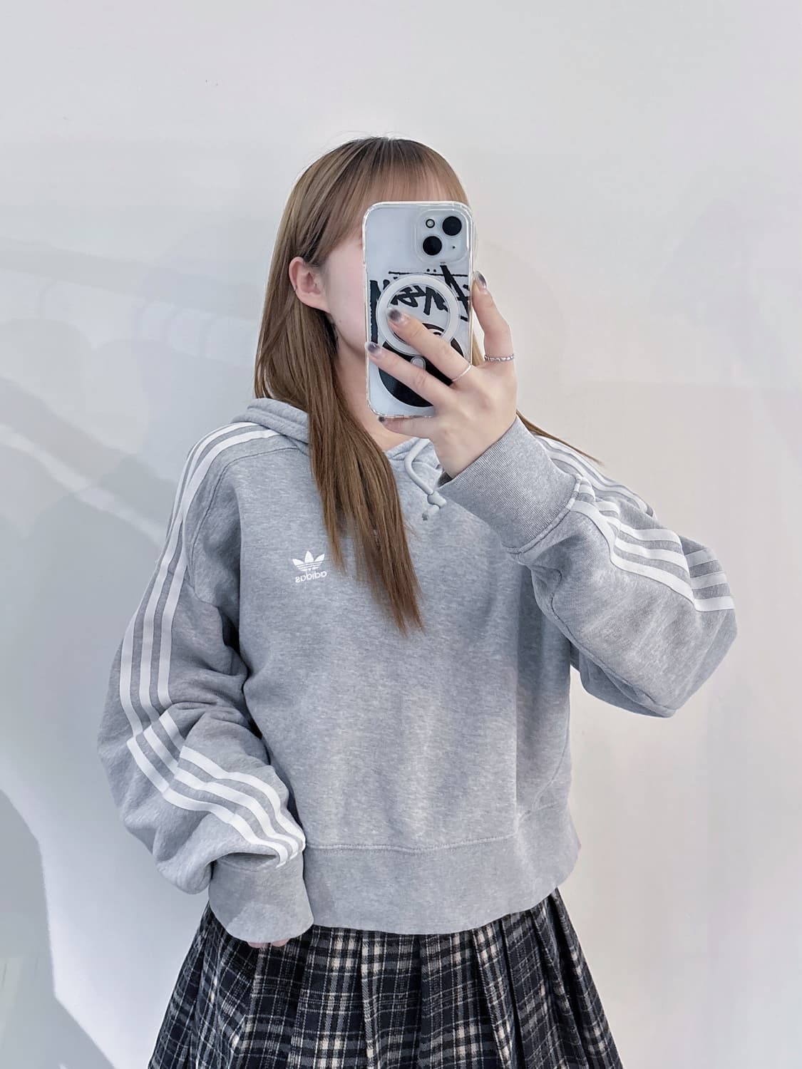 아디다스 그레이 삼선 크롭 후드 상품이미지1