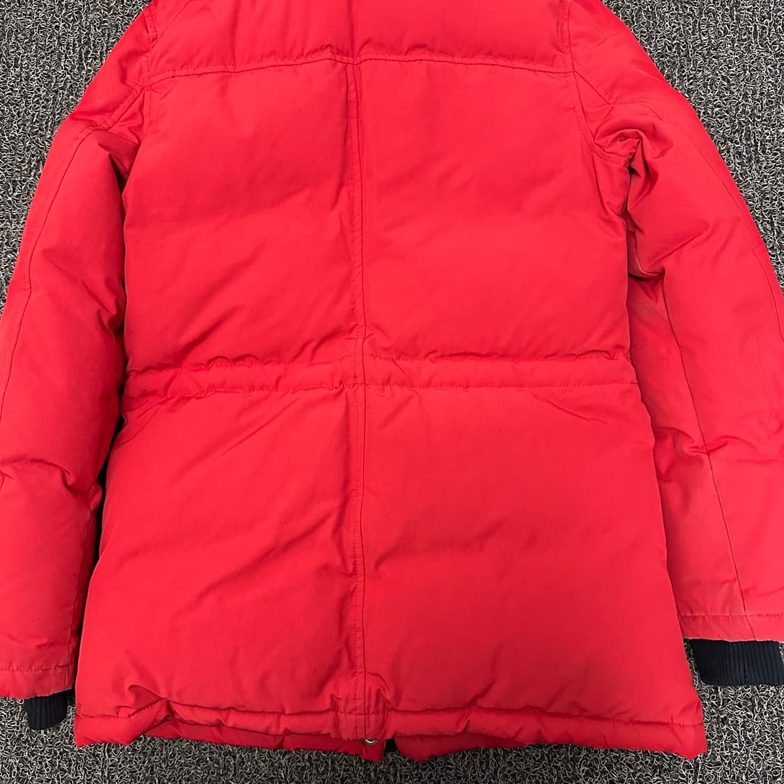 GUESS 게스 여성 덕다운 롱패딩 레드 S 상품이미지6
