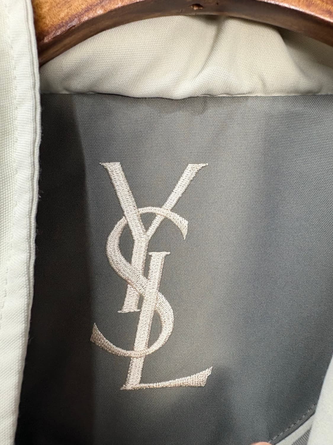 입생로랑 스몰로고 라이트카키 폴리자켓 A3098 상품이미지10