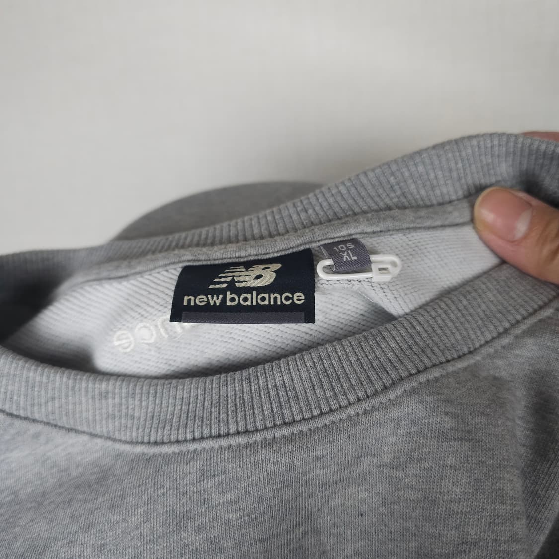 뉴발란스 맨투맨 남자105사이즈  상품이미지3