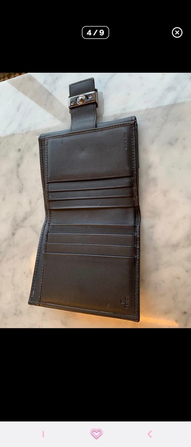 펜디 주카 버클 지갑 상품이미지4