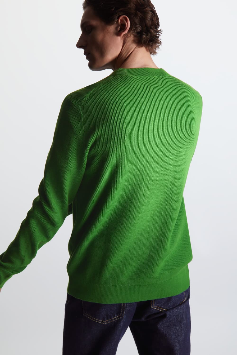 [코스] 레귤러핏 크루넥 스웨터 상품이미지6